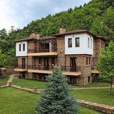 Archontiko Emmanouilidi Suites Loutraki (Pella) Exterior foto