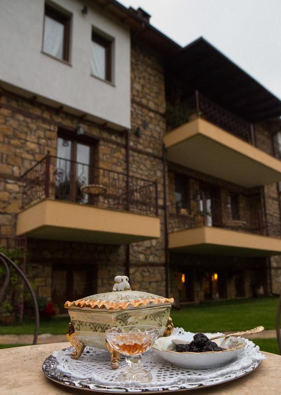 Archontiko Emmanouilidi Suites Loutraki (Pella) Exterior foto